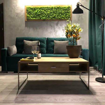 Joanny Bator Apartament